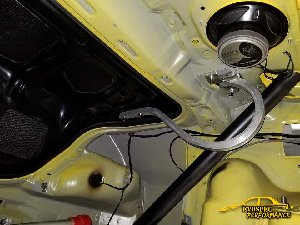 Aluminum trunk arms, billet aluminum hinge brackets, and complete titanium hardware. Evo 7/8/9 image 13