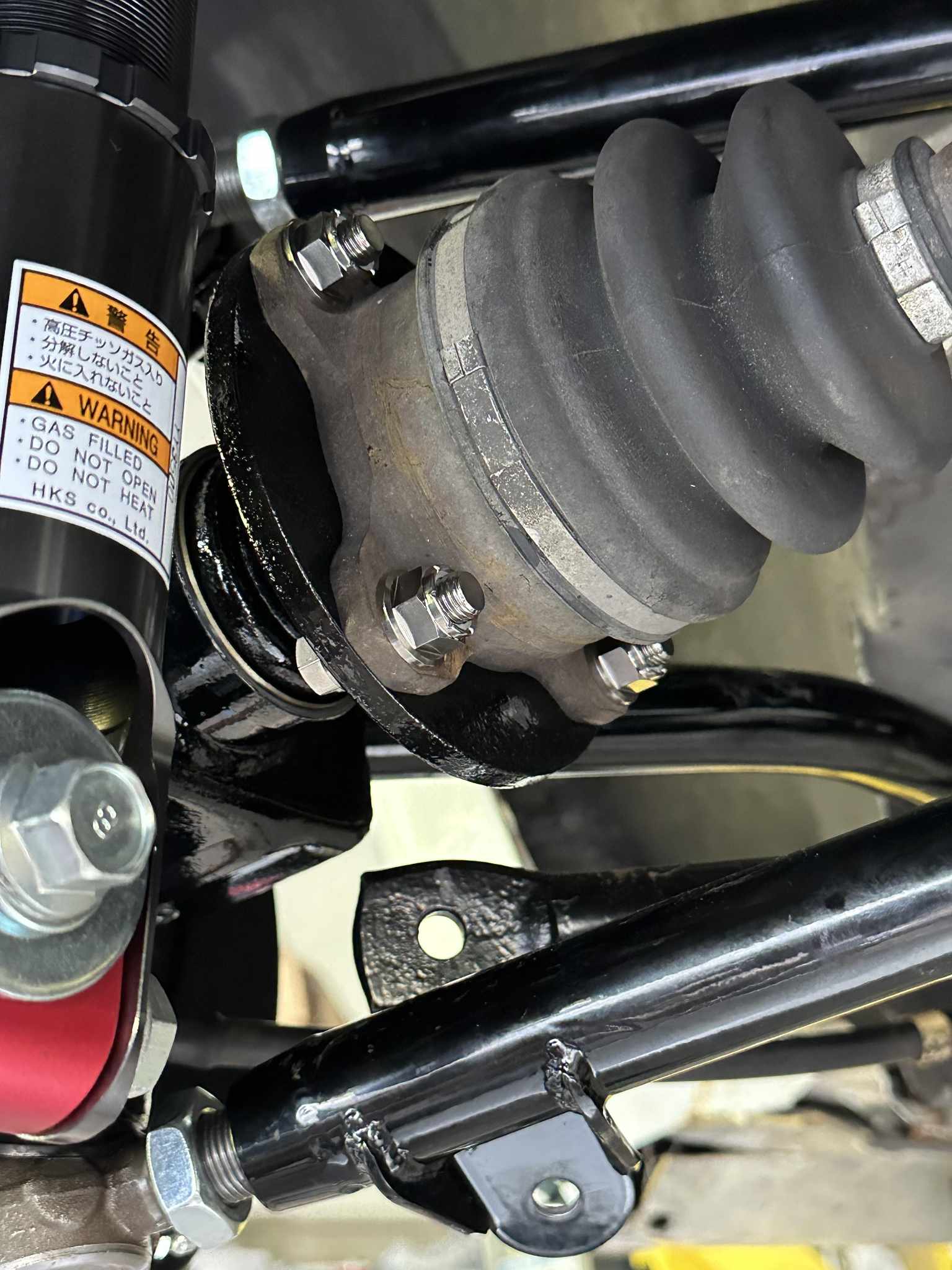 3kGT Titanium Rear Axle to Hub bolt kit image 2