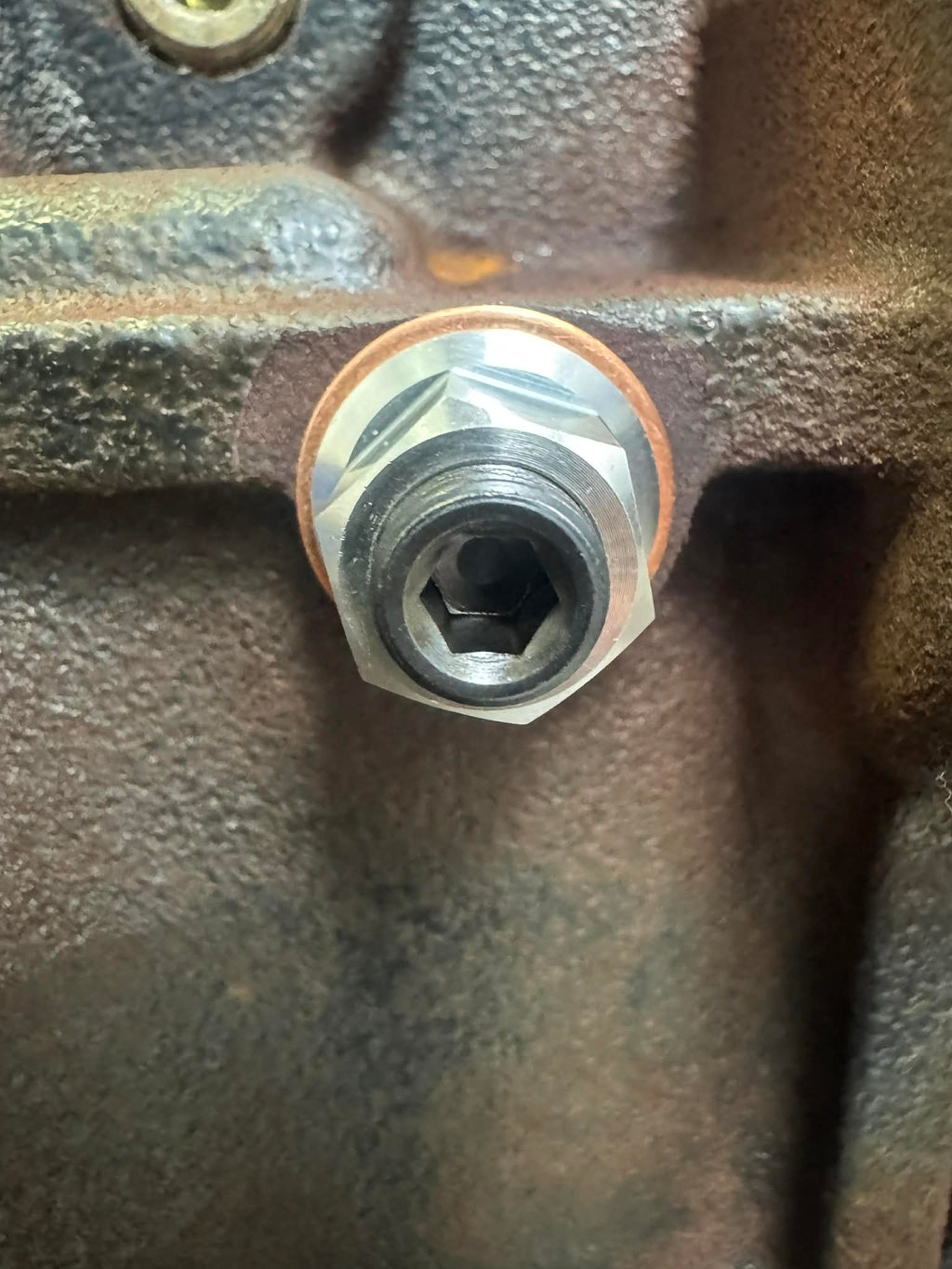 Evo 9 mivec oil feed line delete plug
